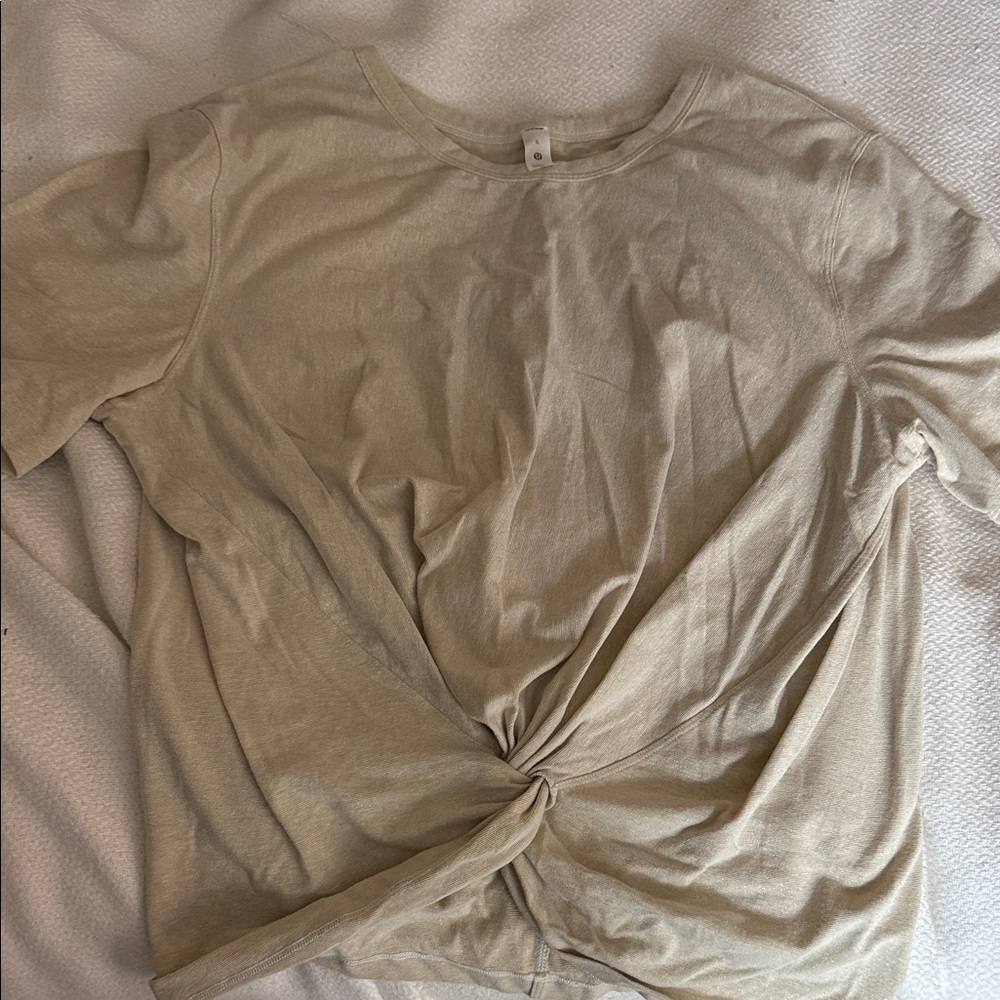 Lululemon Beige Knotted T-Shirt Size 6